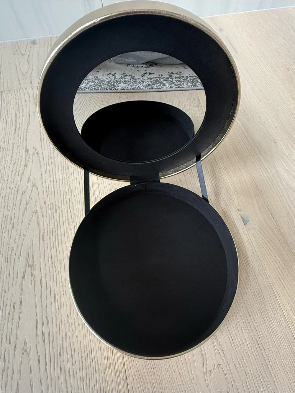 Saint Laurent make-up and jewelry box
